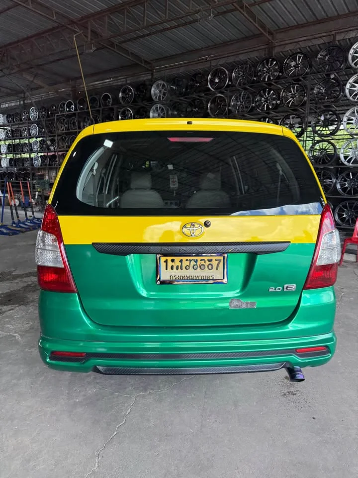 2012 Toyota Innova I 2
