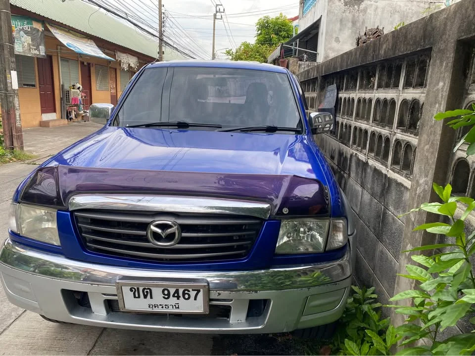 2003 Mazda 2500 Fighter V 2