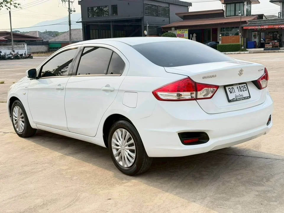 2015 Suzuki Ciaz 2