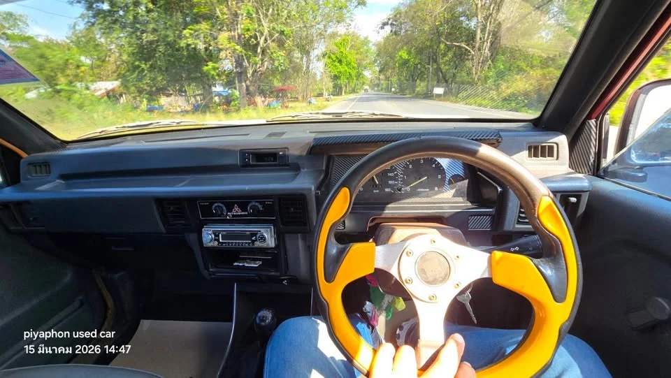1992 Mitsubishi Triton II 3