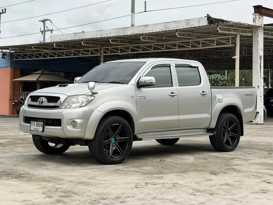 2011 Toyota Hilux VII 2