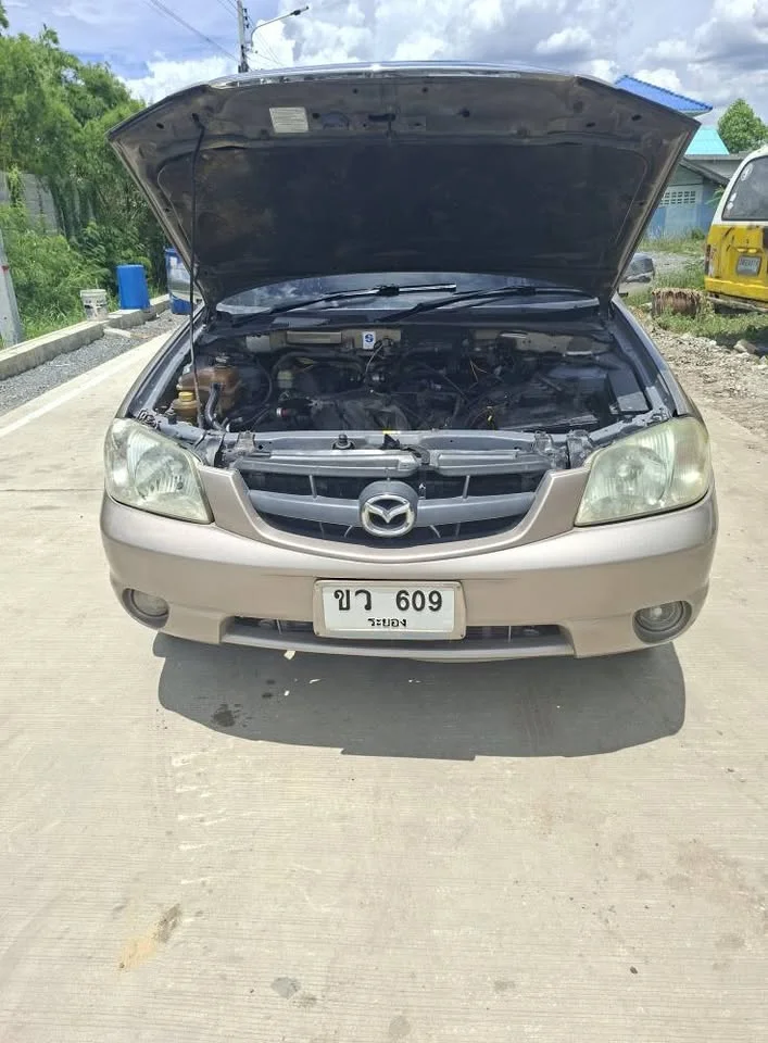 2002 Mazda Tribute I 2