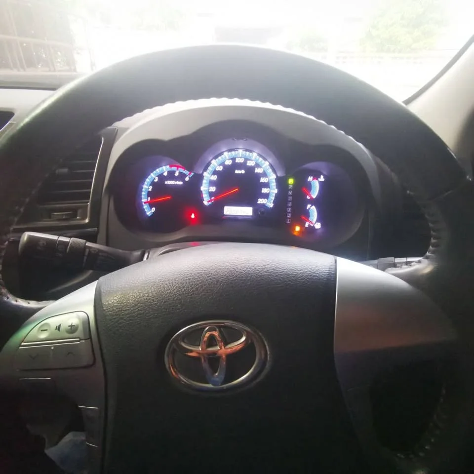 2013 Toyota Fortuner I 3