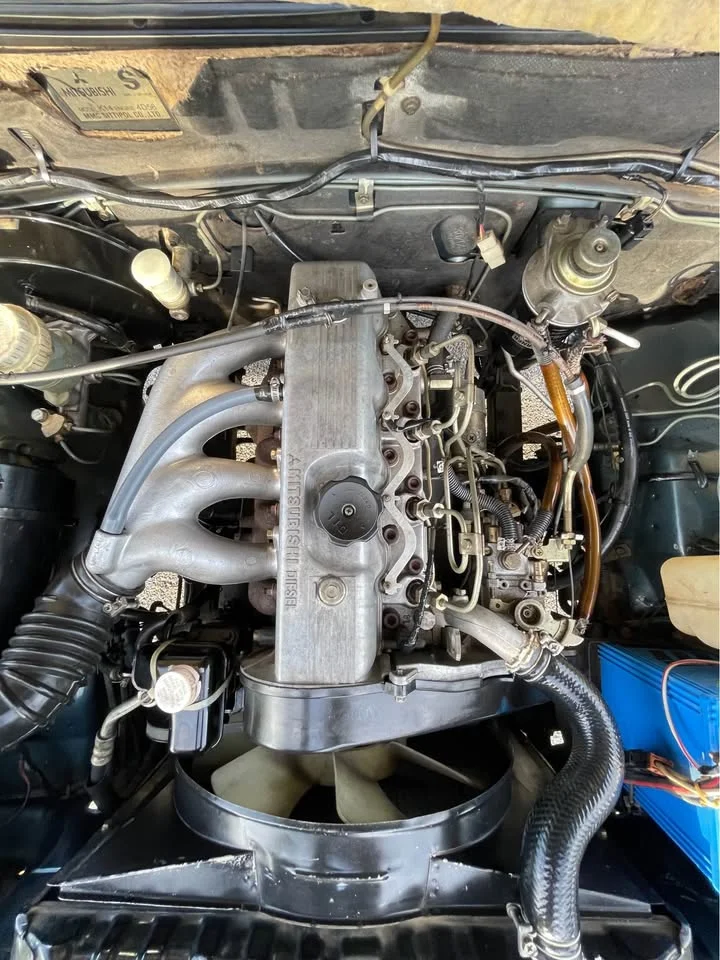 1995 Mitsubishi Triton II 3