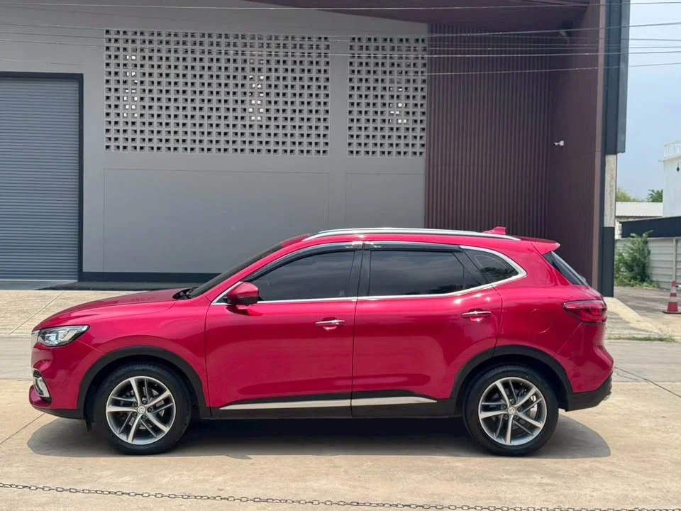 2020 MG HS 3