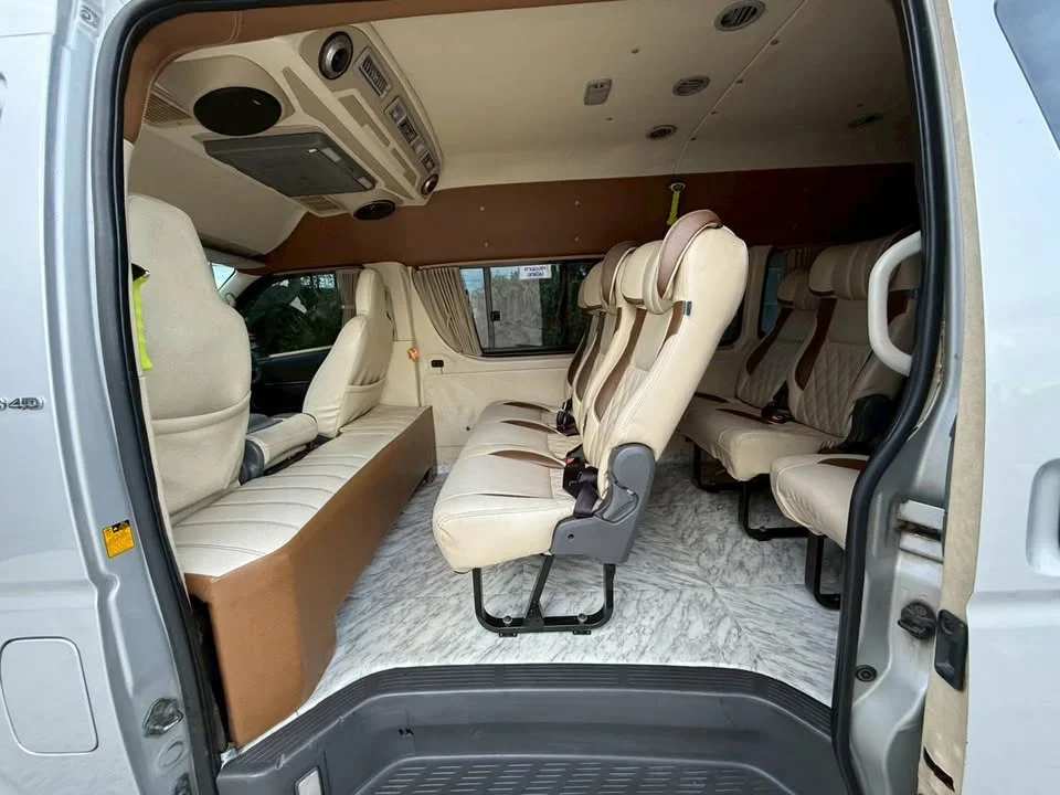 2006 Toyota Commuter V (H200) 3