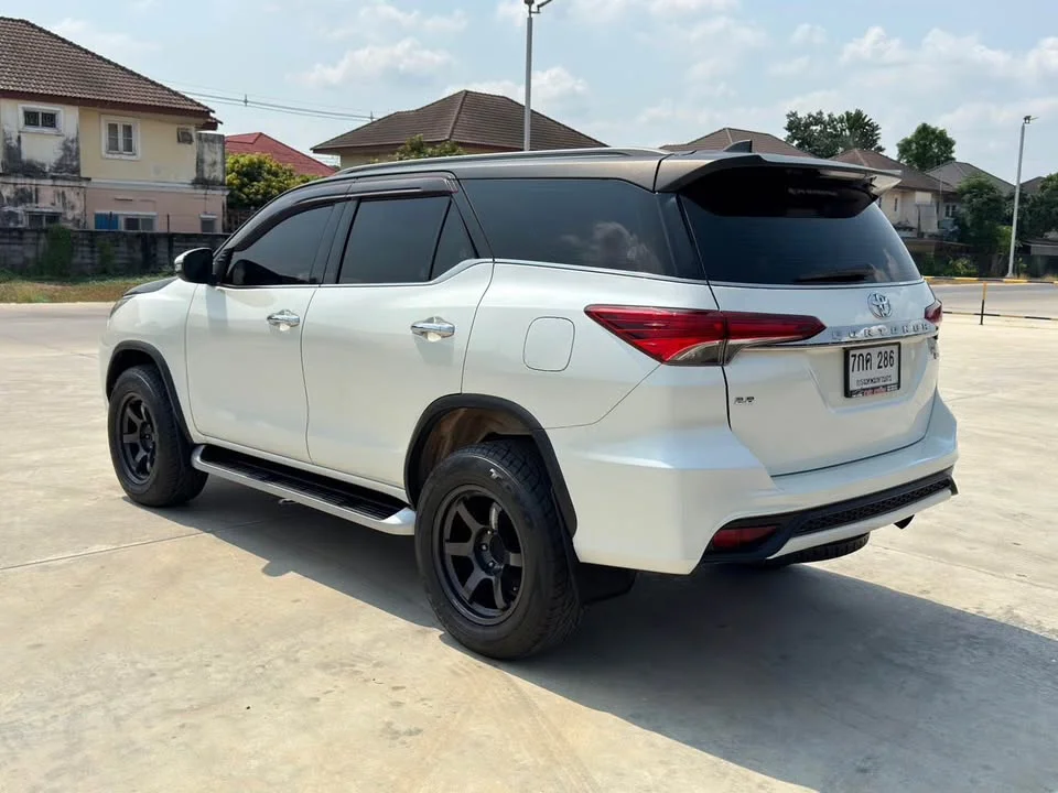 2018 Toyota Fortuner II 3