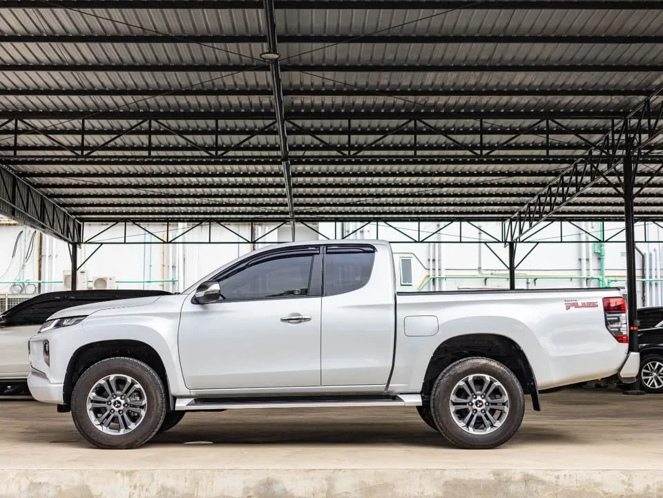 2019 Mitsubishi Triton V 2