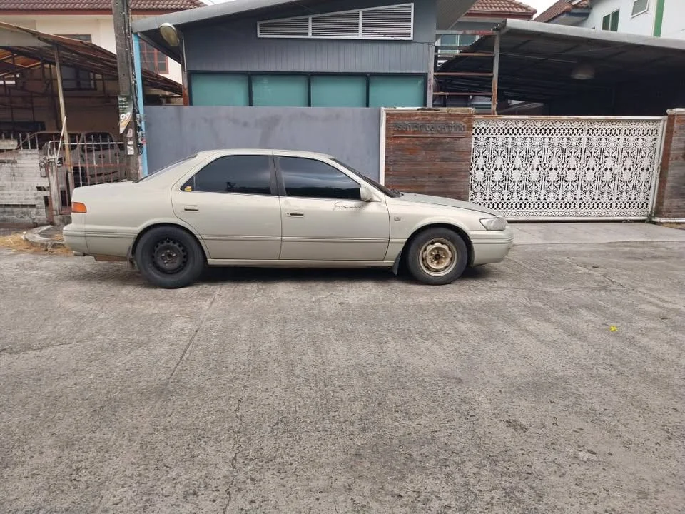 2000 Toyota Camry IV (XV20) 3