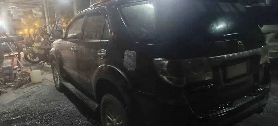 2012 Toyota Fortuner I 3