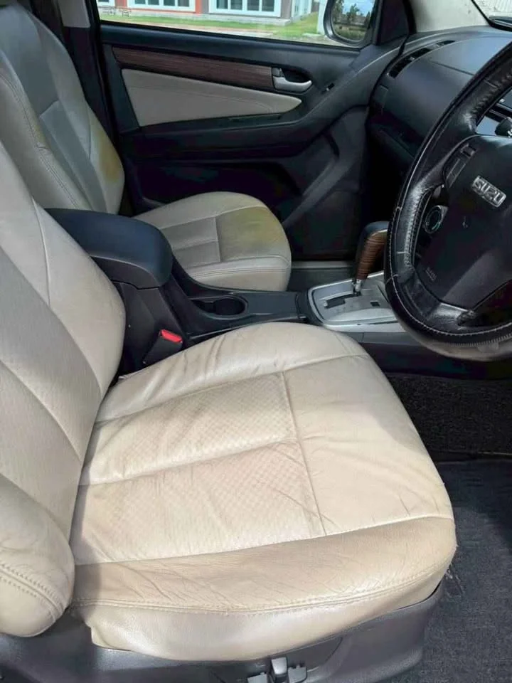 2014 Isuzu MU-X I 2