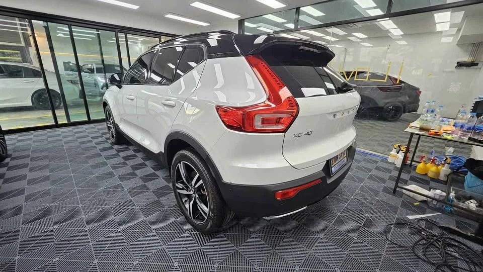 2020 Volvo XC40 3