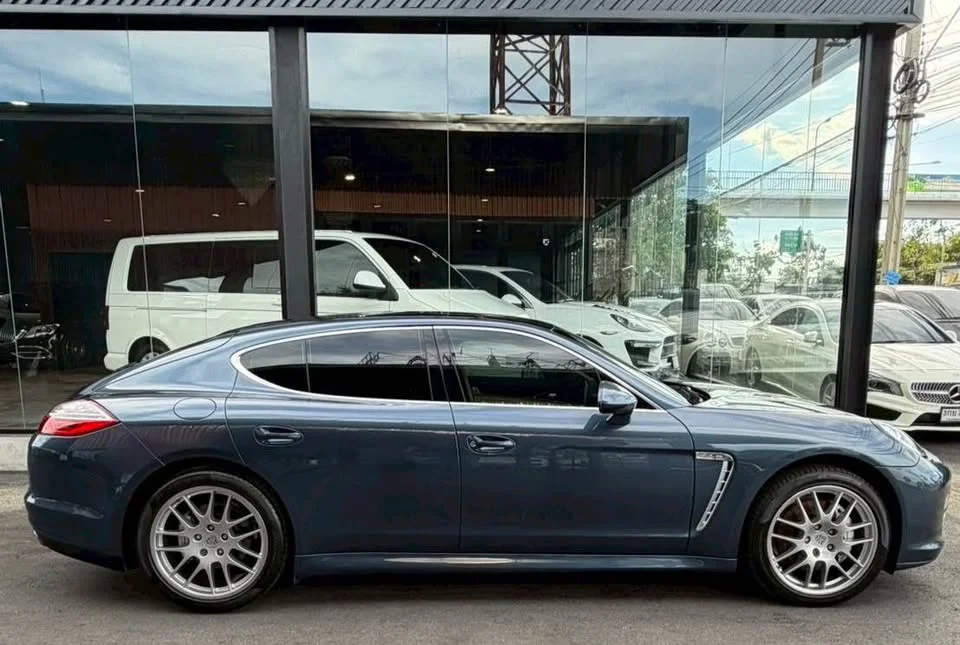 2010 Porsche Panamera I 3