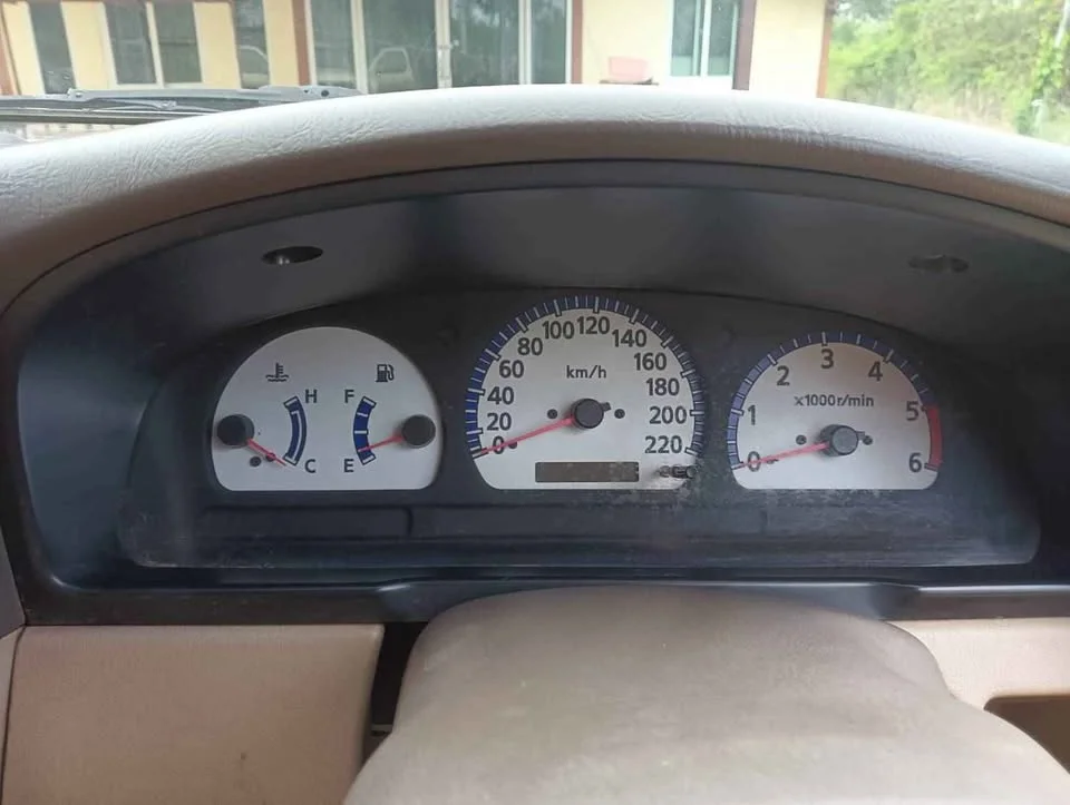 2004 Toyota Hilux Tiger VI 3