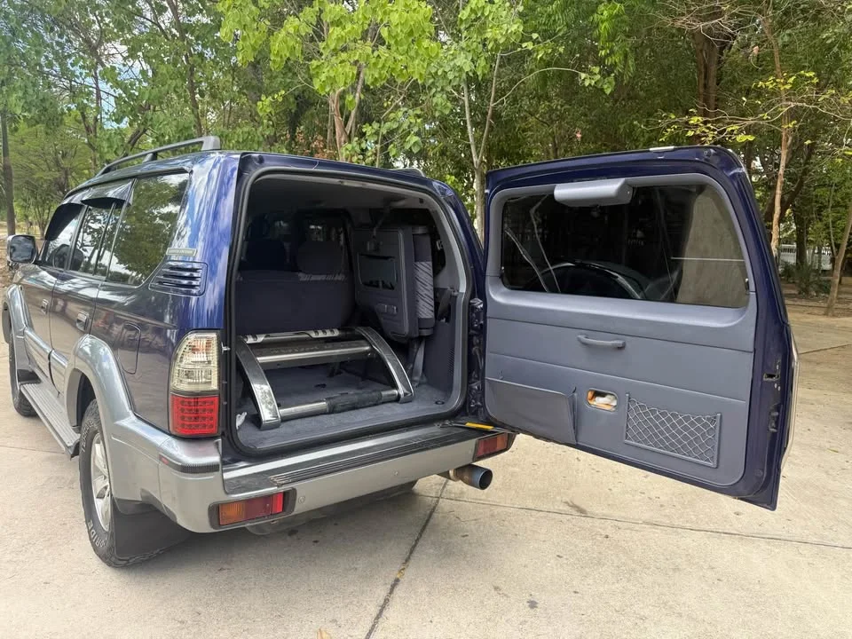 2000 Toyota Land Cruiser Prado J90 3