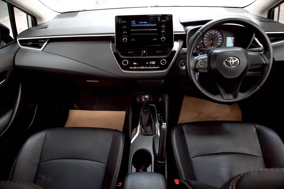 2020 Toyota Corolla Altis XII (E210) 2