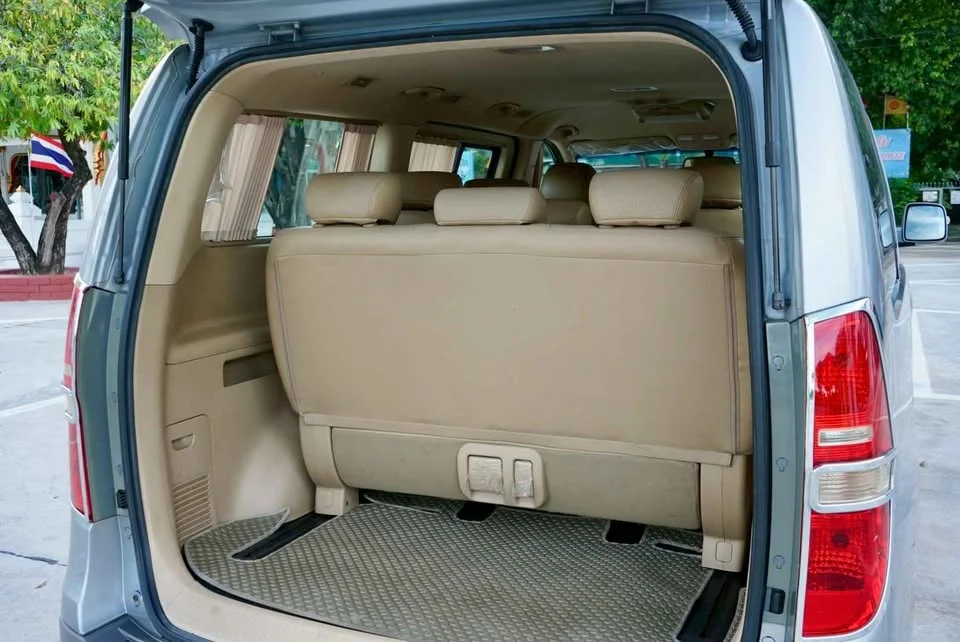 2011 Hyundai H-1 II 3