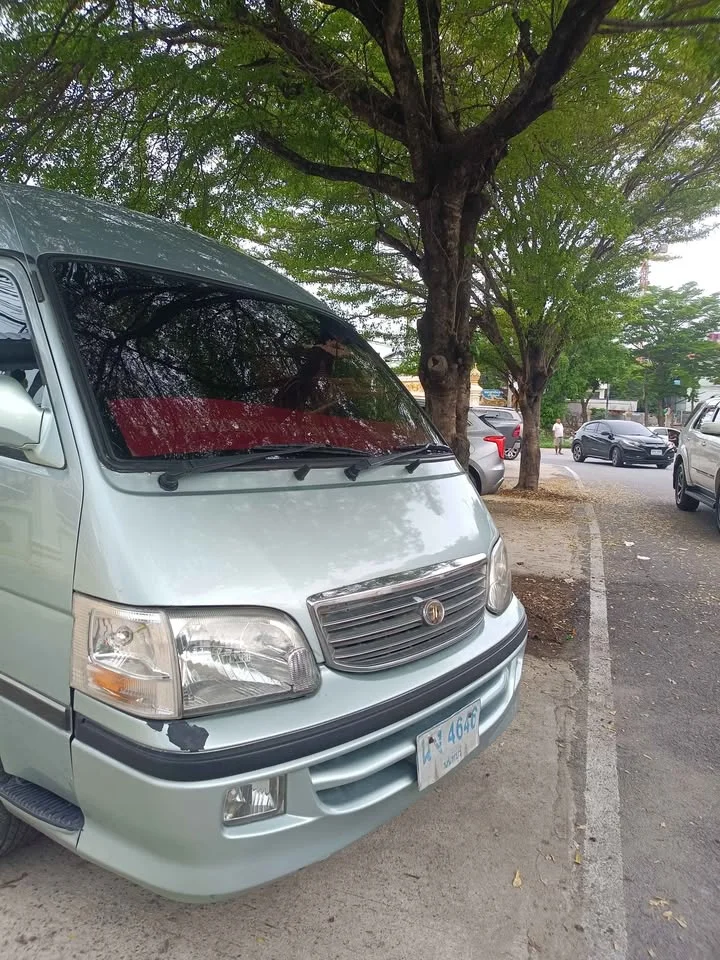 1996 Toyota Commuter IV (H100) 3