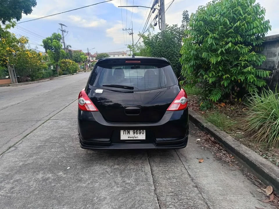2010 Nissan Tiida I (C11) 3