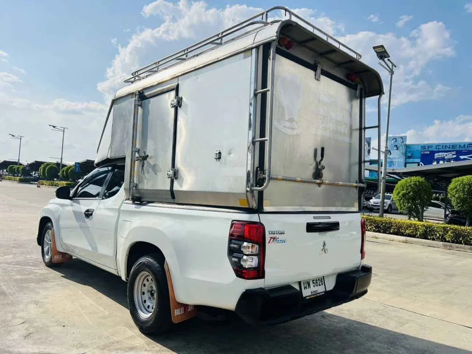 2023 Mitsubishi Triton V 3