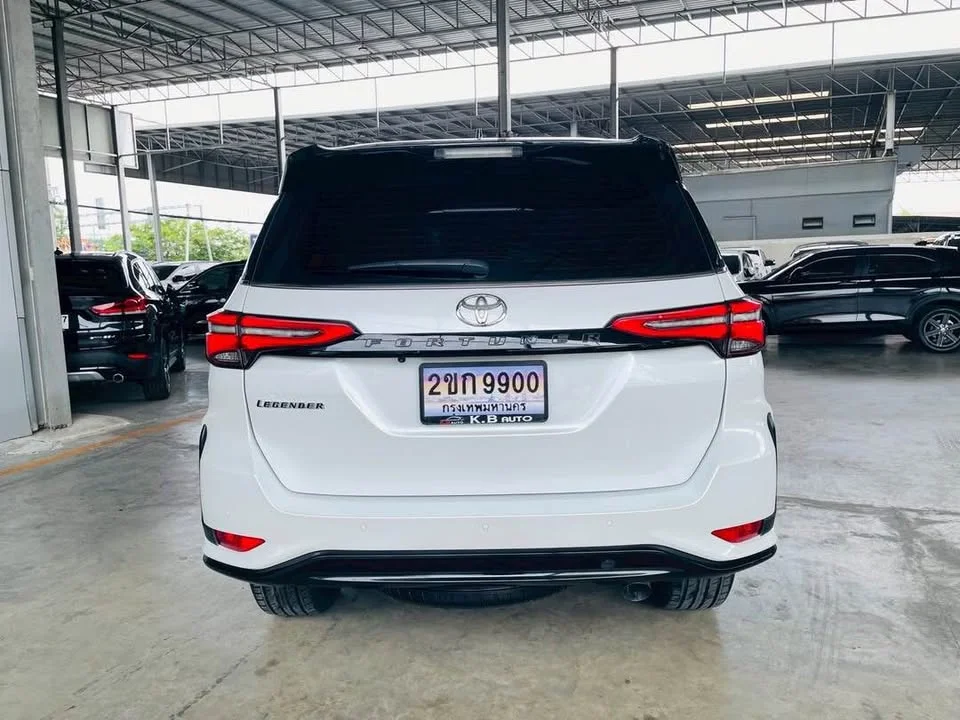 2023 Toyota Fortuner II 3