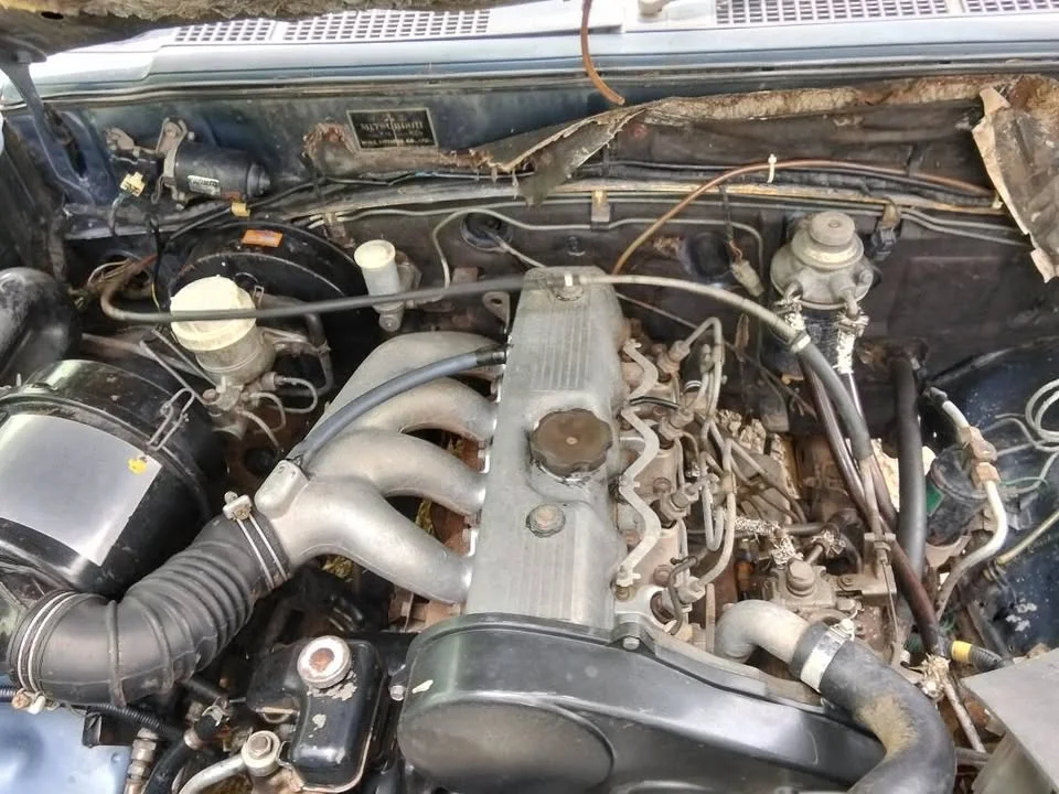 Mitsubishi Triton II 3