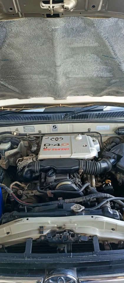 2003 Toyota Hilux Tiger VI 3