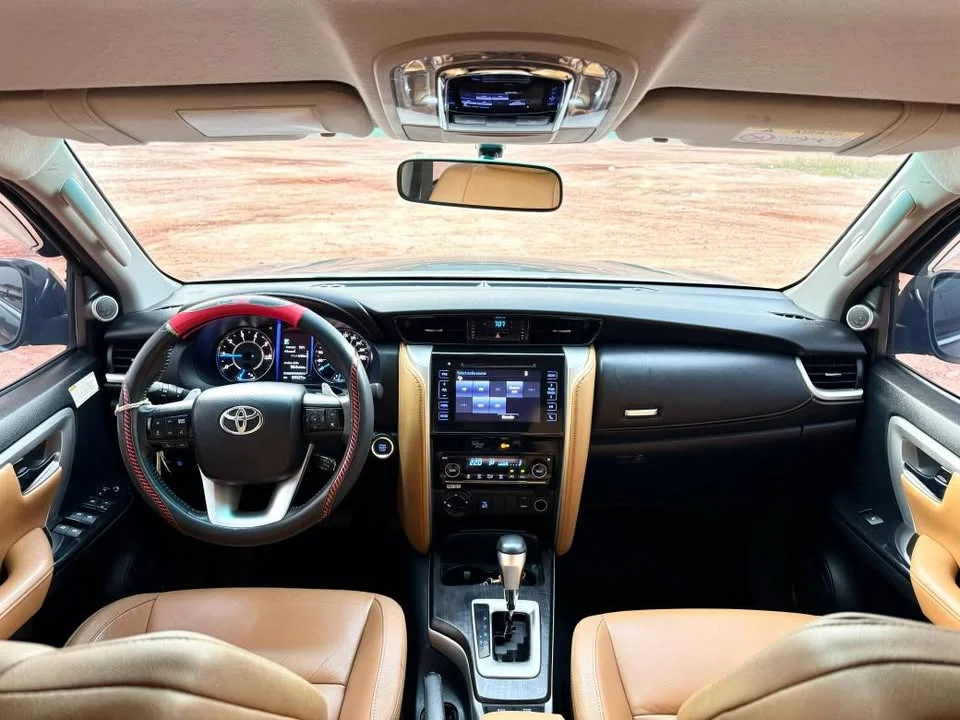 2019 Toyota Fortuner II 3