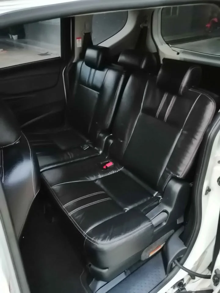 Toyota Sienta II 3