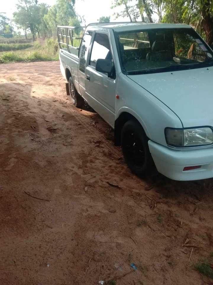 1997 Isuzu Faster Dragon Eyes III 2