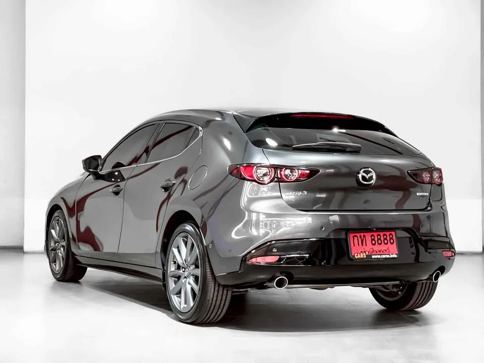 2019 Mazda 3 IV 2