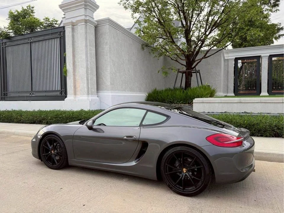 2013 Porsche Boxster and Cayman III 2