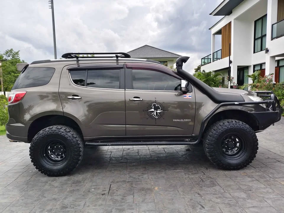 2013 Chevrolet TrailBlazer II 2