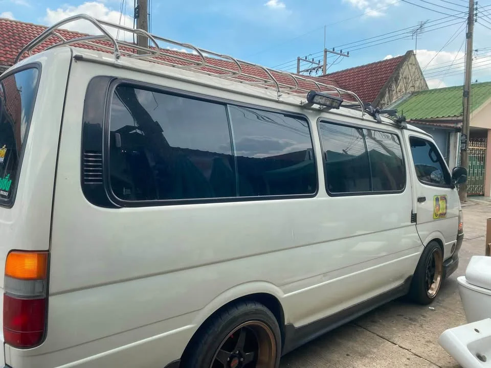 2001 Toyota Commuter IV (H100) 3