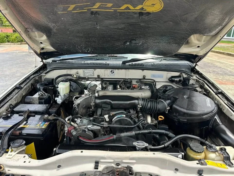 2002 Toyota Hilux Tiger VI 2