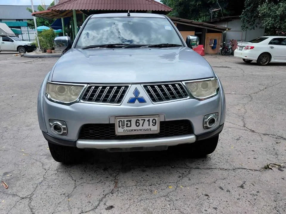 2008 Mitsubishi Pajero Sport II 2