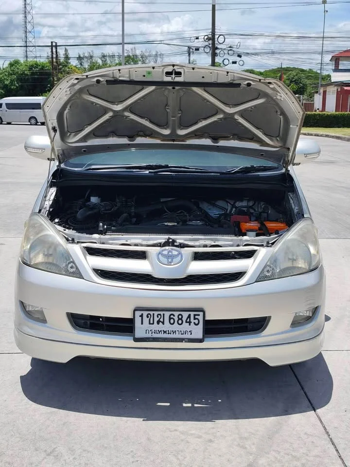 2008 Toyota Innova I 2