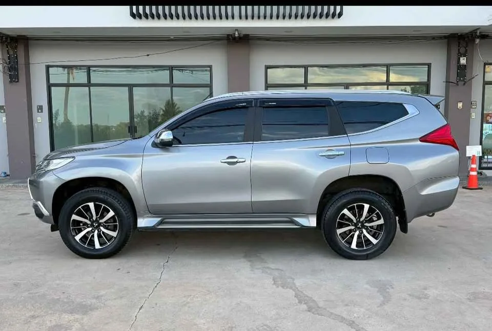 2017 Mitsubishi Pajero Sport III 2