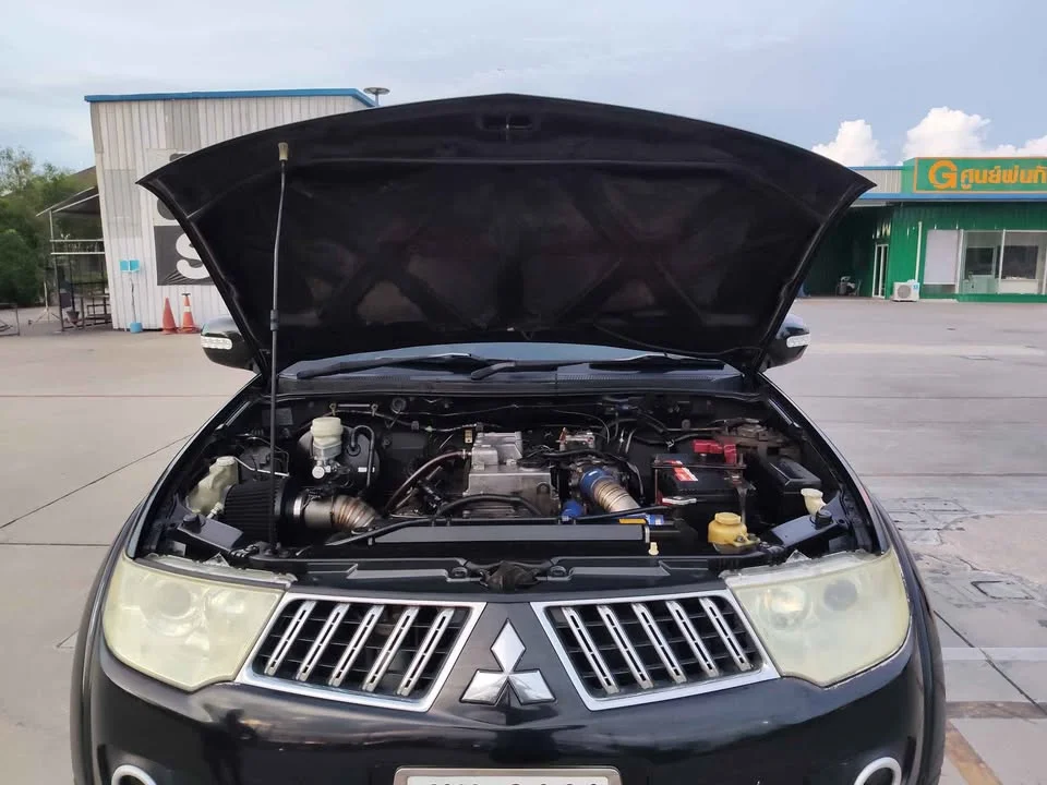 2010 Mitsubishi Pajero Sport II 3
