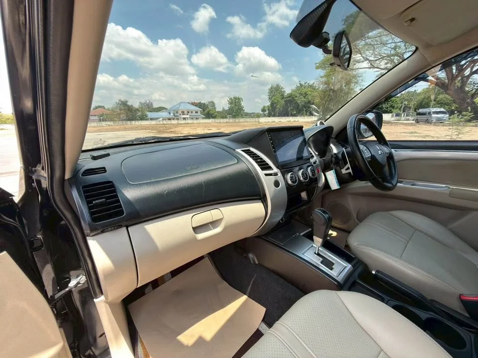 2012 Mitsubishi Pajero Sport II 3