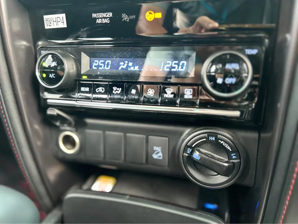 2022 Toyota Fortuner II 3
