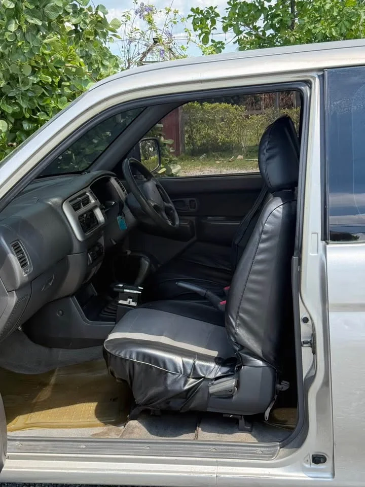 2005 Mitsubishi Strada III 2