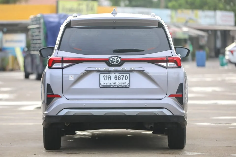 2023 Toyota Veloz III 2