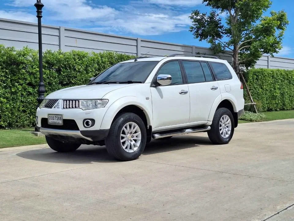 2011 Mitsubishi Pajero Sport II 3