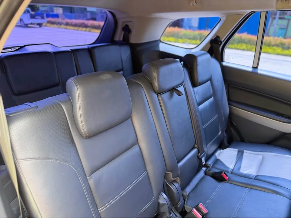 2016 Ford Everest II 2