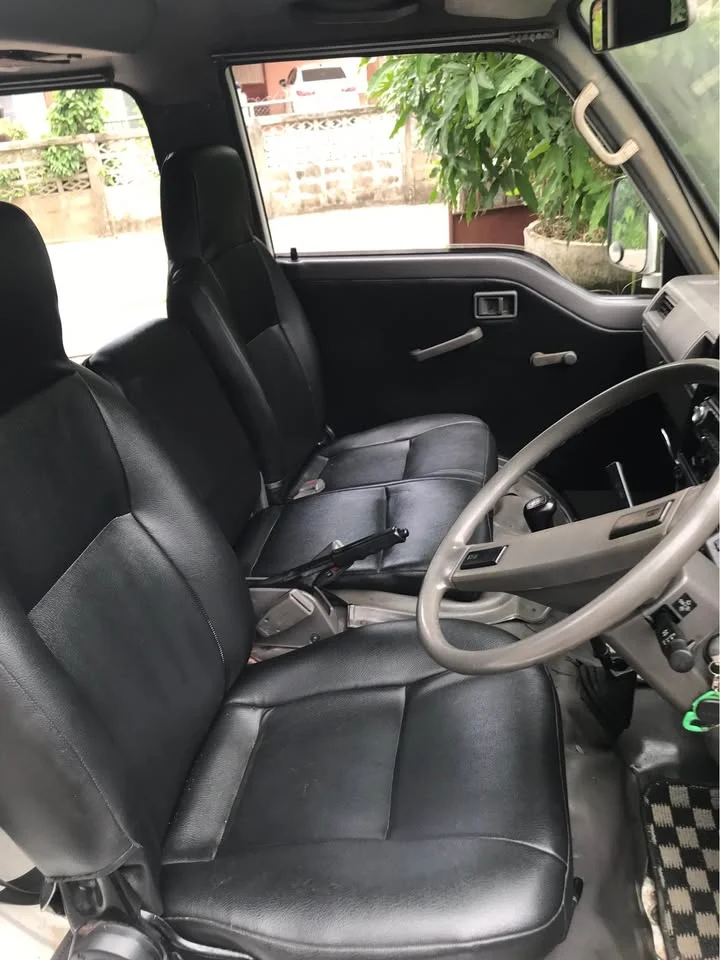 1990 Nissan Urvan IV (E24) 2