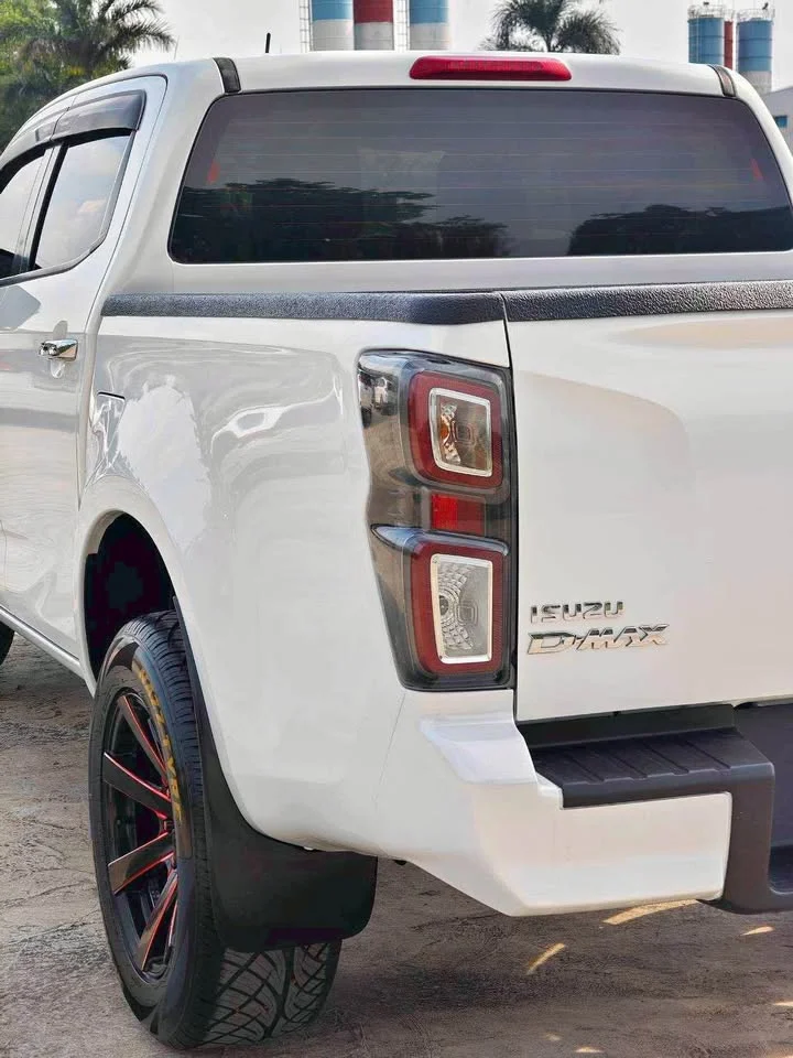2022 Isuzu D-Max III (RG) 3