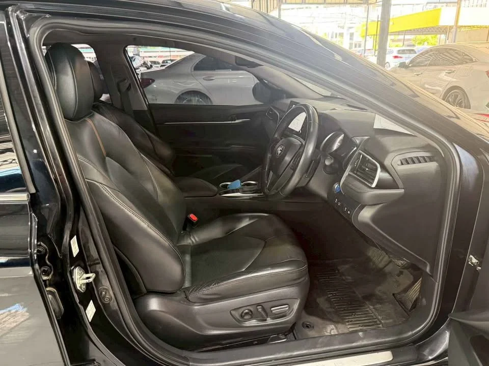 2022 Toyota Camry VIII (XV70) 3
