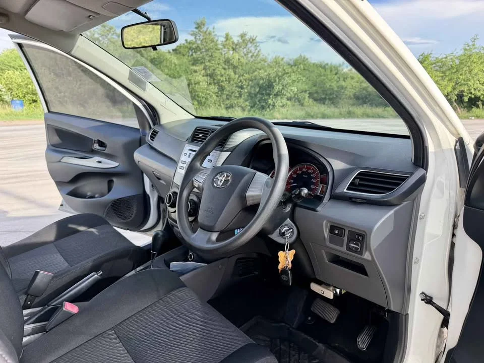 2014 Toyota Avanza II 2