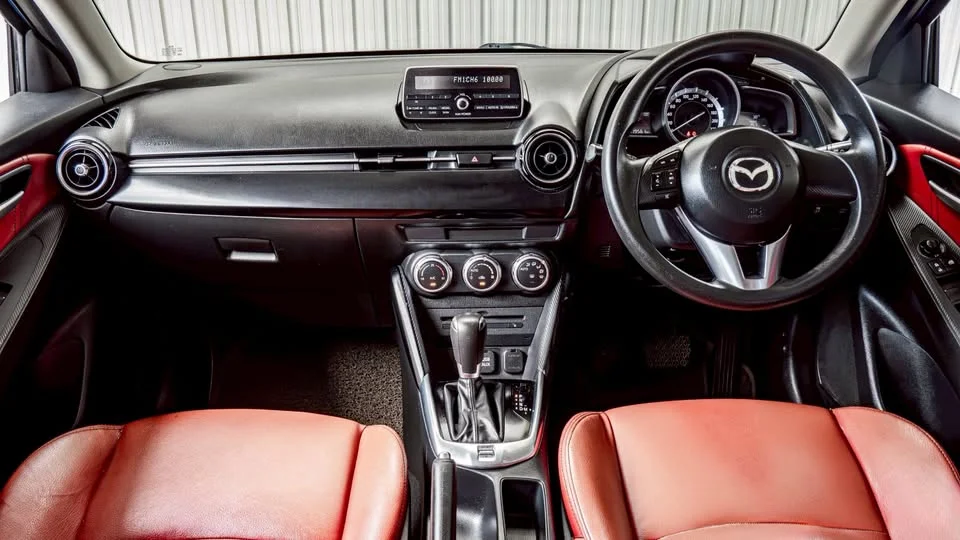 2015 Mazda 2 III 2